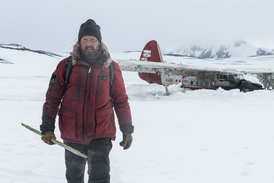 北極地帯でマッツ・ミケルセンがサバイバル生活!? 極限状態を通して“生きること”の本質を問う『残された者-北の極地-』