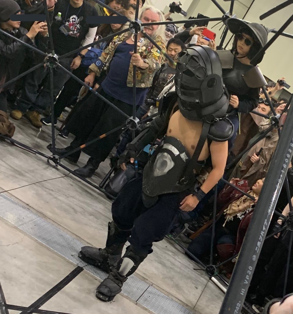 イモータン ジョー ヒューマンガスが日本降臨 ウォー ボーイズのエースが銃さばきを直伝 マッドマックス コンベンション19 映画 Banger