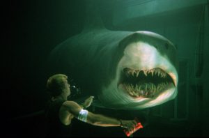デカい！ 頭がいい!! 空を飛ぶ⁉ サメ映画7作放送「サメフェス2020」でこの夏もサメ三昧！