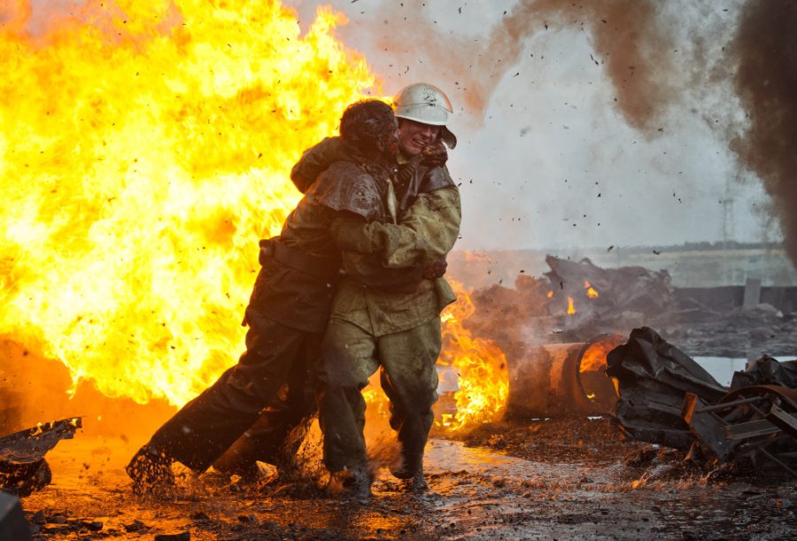 原発事故の真実描く『チェルノブイリ1986』 恐怖のあまり常軌を逸していく様子を消防士や民衆視点で捉えたリアリティ