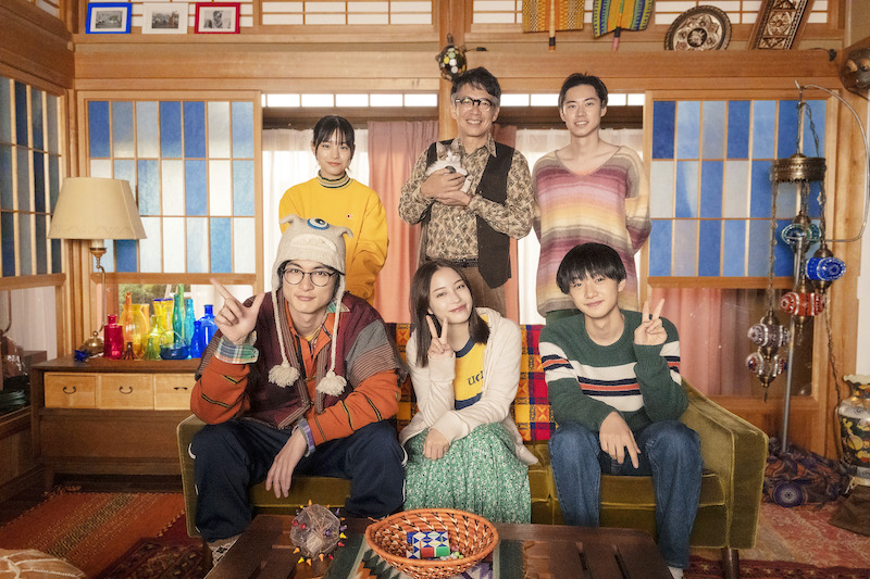 広瀬すずが「みんな変（笑）」と話す『水は海に向かって流れる』クセ者揃いの“シェアハウスの裏側”を大公開