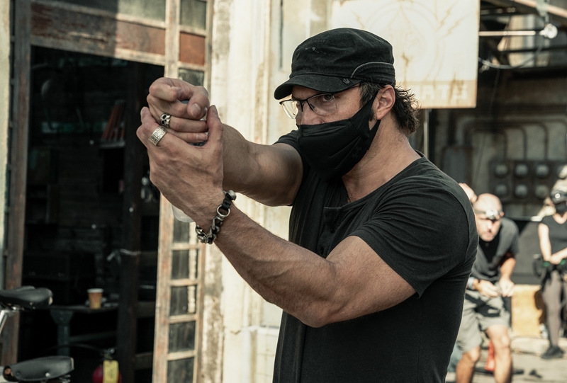 ロバート・ロドリゲスが“ヒッチコック愛”炸裂の最新作『ドミノ』を語る！「『アリータ2』はキャメロンも撮る気満々だよ（笑）」