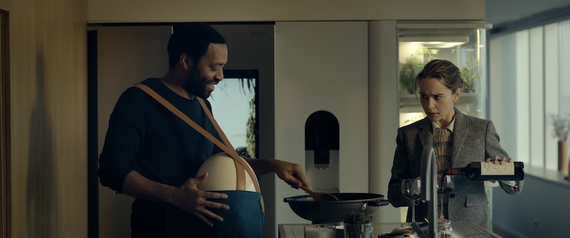 “新しい妊娠の形” ポッドで赤ちゃんを育てる「新時代の育児」と向き合うカップルを描く『ポッド・ジェネレーション』