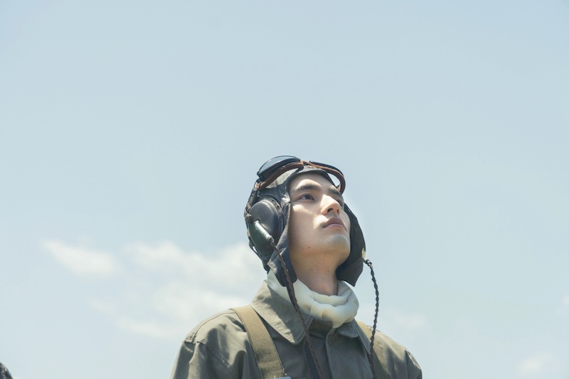 「エンドロールで涙腺崩壊」「爆泣きした」大ヒット『あの花が咲く丘で、君とまた出会えたら。』彰目線の物語を、主題歌「想望」とともに紡ぐ特別映像