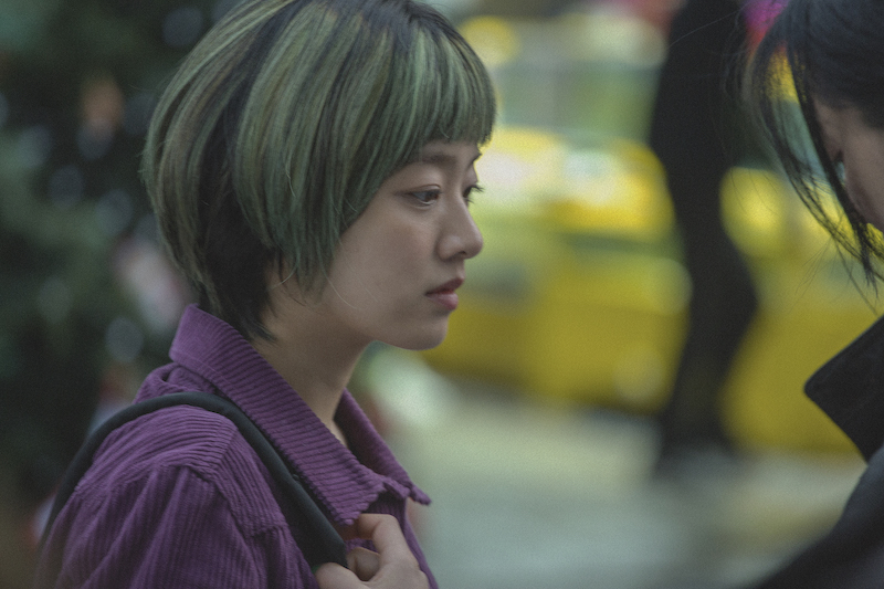 監督もカリスマ性を絶賛！韓国から中国へ麻薬を運ぶ、自由奔放な女性を演じるイ・ジュヨン『緑の夜』メッセージ映像