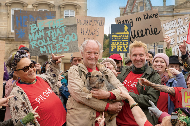 800kmの手ぶら旅を決意したハロルドが抱えたある“想い”とは？『ハロルド・フライのまさかの旅立ち』予告映像＆場面写真