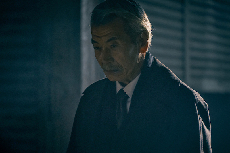 国家の裏側・タブーに切り込む社会派政治ドラマ『フクロウと呼ばれた男』ディズニープラスで独占配信開始