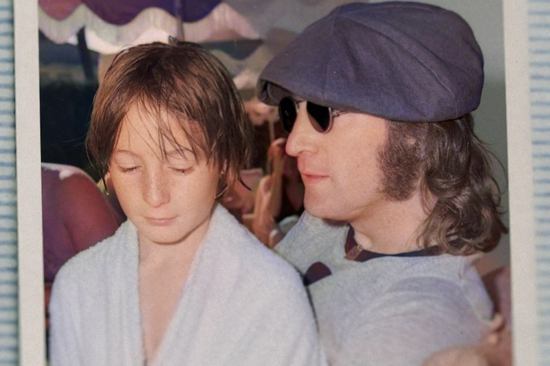 ジョン・レノンが“恋人メイ・パン”にみせた素顔とは？愛息ジュリアンとの貴重な写真も『ジョン・レノン　失われた週末』場面写真