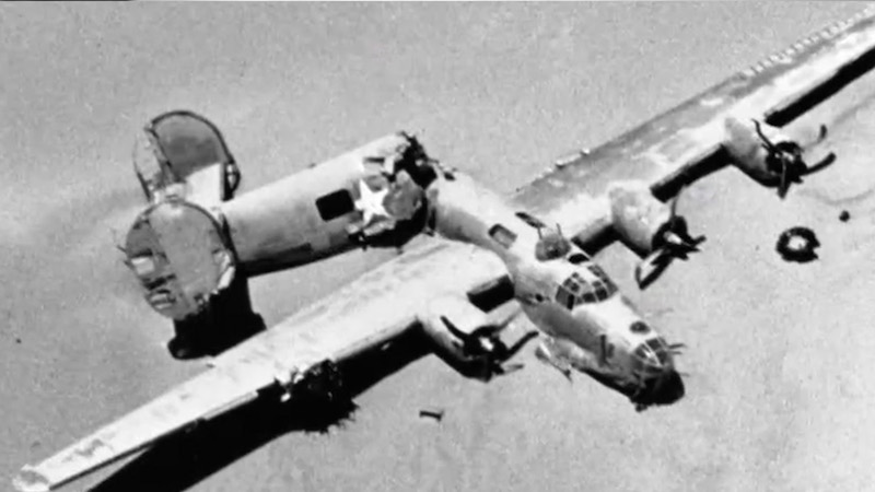 ネットでバズった“空中戦の動画”はリアルか？フェイクか？『激写！謎の軍事ファイル／ザ・未確認スペシャル』