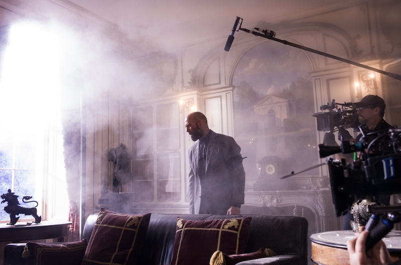 「あの戦闘シーンの演出は楽しかった」デヴィッド・エアー監督お気に入りのシーンは？『ビーキーパー』