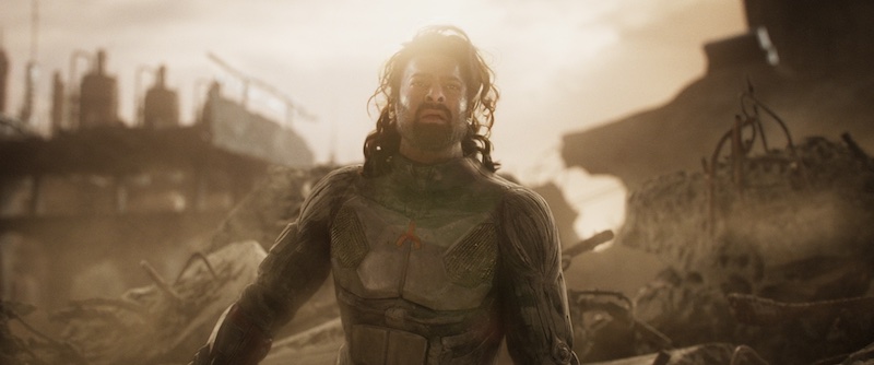 プラバース×アミターブ・バッチャンが激しくぶつかり合う『カルキ 2898-AD』アクションシーン