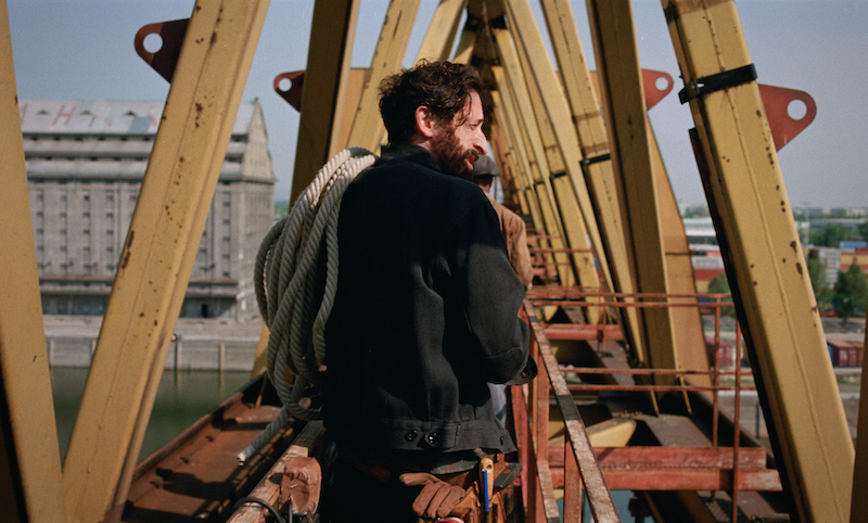 「ゴールデングローブ賞」3部門受賞！エイドリアン・ブロディが紡ぐ、ブルータリズム建築家の壮絶な人生『ブルータリスト』