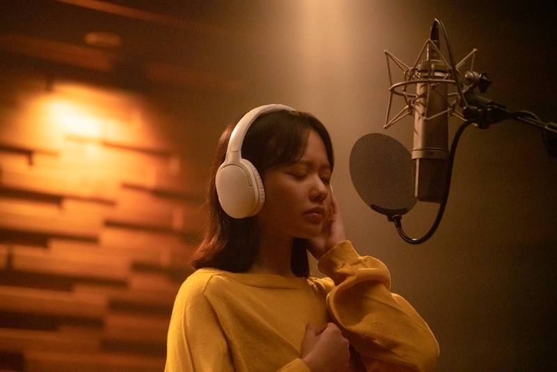 イ・チャンヒョク(AKMU)書き下ろし楽曲「Yellow day」を、チョン・ジソが歌う『タイヨウのウタ』​本編シーン