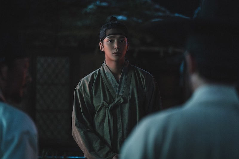 ロウンが新たな魅力を放つ、野生剥き出しの荒くれ者を熱演！『濁流』9月26日よりディズニープラスで配信