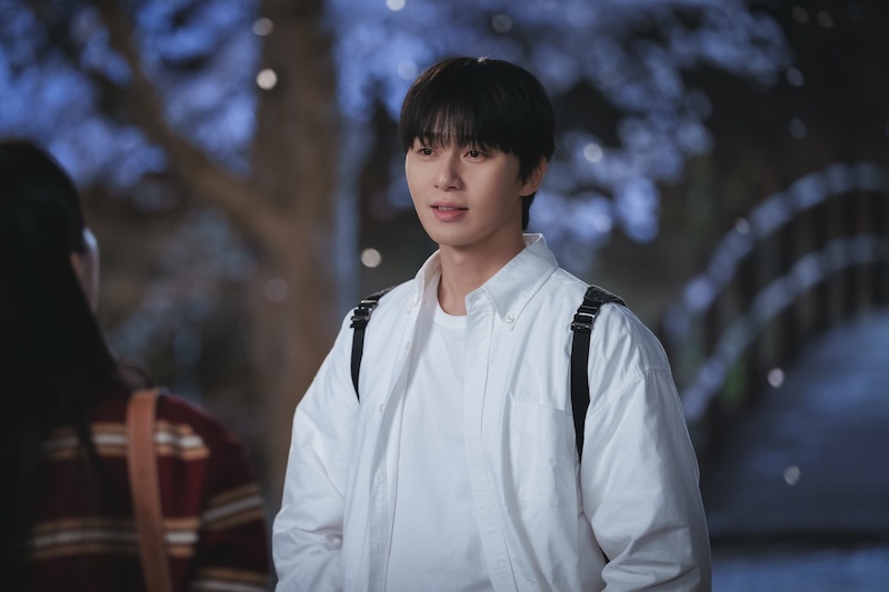 初恋の相手との運命的な再会をめぐる純愛ラブストーリー パク・ソジュン×ウォン・ジアン主演『明日はきっと』