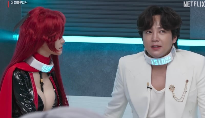 セクシーな「谷間ショット」で勝負もまさかの展開！イケメン俳優を“横取り”した女子コスプレイヤーの恐ろしさ『ザ・インフルエンサー』