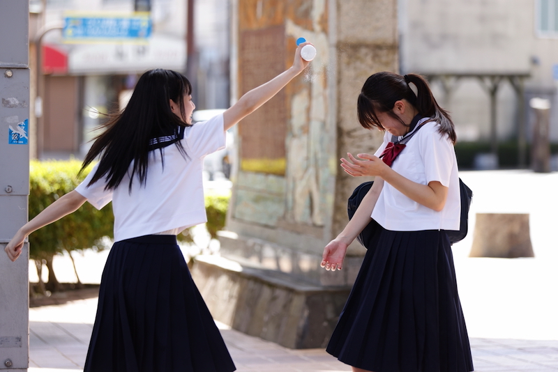 初“バズり”に大はしゃぎ！軽いノリで始めたVLOG投稿が二人の運命を狂わせる『とれ！』本編映像