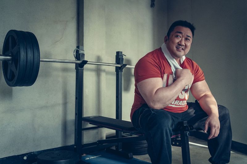 「おまかせください、悪魔トラブル！」入場者プレゼントは“特製冷蔵庫マグネット”『悪魔祓い株式会社』