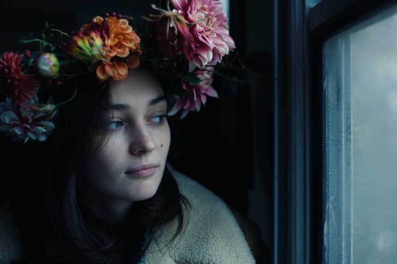 “トップレス”抗議で世界に抗ったウクライナの活動家、オクサナ・シャチコの壮絶な半生を描く『OXANA／裸の革命家・オクサナ』