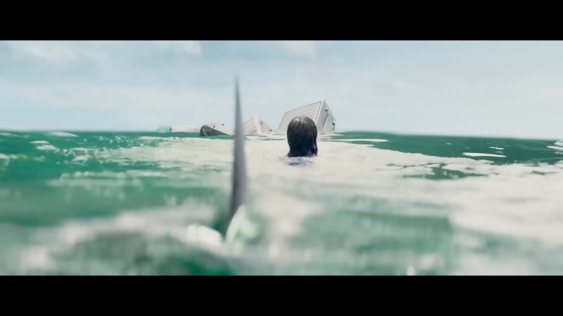 最新サメ映画『DEEP WATER』制作陣が豪華すぎる！名作『ディープ・ブルー』監督×「KISS」ジーン・シモンズ制作