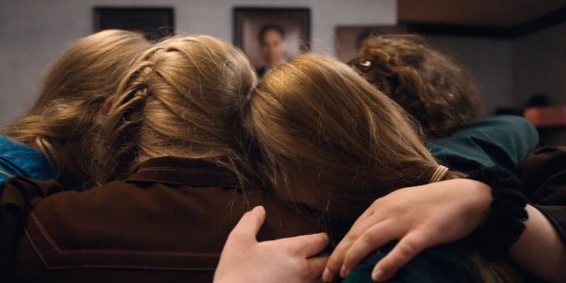 町を一つ丸ごと支配した「一夫多妻カルト教団」の“新・預言者”を追い詰める衝撃ドキュメンタリー【Netflix世界ランキング / TV番組 ネトフリおすすめ】