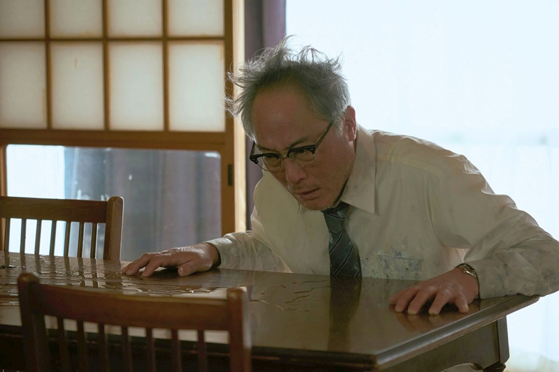 「怖い佐野史郎」が帰ってきた!? “冬彦さん”の衝撃から34年、ホラー映画『氷血』で怪演披露