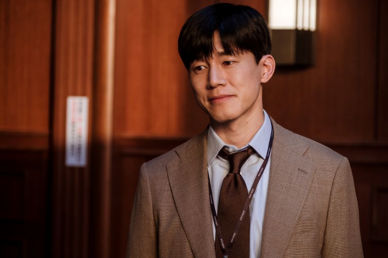 最強教師キム・ムヨルに世界が熱視線！『鉄槌教師』大ヒットで過去出演作が急上昇【Netflix世界ランキング / ドラマ ネトフリ おすすめ】
