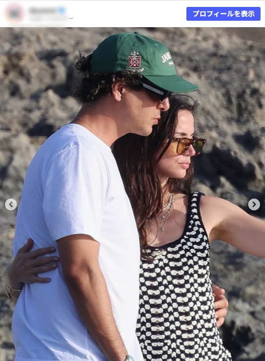 トム・クルーズの次はグラミー受賞のミュージシャン！ モテまくりアナ・デ・アルマス、パリで堂々ツーショット